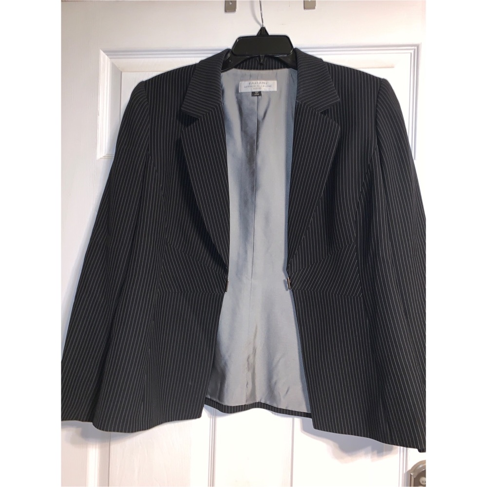 3 piece women’s Tahari suit